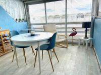 Appartement grande terrasse Climatisé - B&B Le Grau-du-Roi