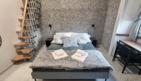 Triple Room with External Private Bathroom