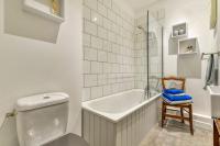 Zweibettzimmer mit Bad