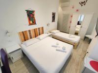 Dreibettzimmer mit eigenem Bad