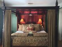 Superior King Suite