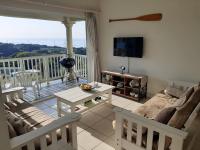 Umkhomo Place, Mangrove Beach Estate - Bed and Breakfast