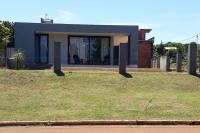 Casa moderna estilo minimalista muy luminosa - B&B