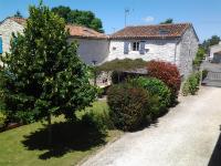 Le Gîte de l'aubray, gîte avec piscine - B&B