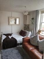 Little Dorrit Studio flat Rochester ME1 1XZ - B&B Strood