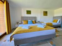 Quadruple Room with Terrace