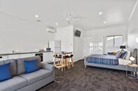 B&B Port Lincoln - Port Lincoln Shark Apartment 6 - Bed and Breakfast Port Lincoln