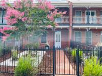 Modern City Townhouse with all the Comforts - Chambres d’hôtes Wagga Wagga
