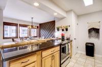 Walk to Ski Resort: Breckenridge Condo w/ Hot Tub! - Ferienwohnung Breckenridge