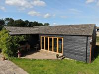 B&B Brackley - Pool House, farm stay - Bed and Breakfast Brackley