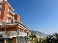 Sun & Beach Apartments - Chambres d’hôtes Pietra Ligure