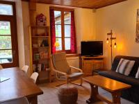 Maison de village avec jardin clos, sauna et télécabine à 500m - idéal pour famille! - FR-1-642-16 - Bed and Breakfast