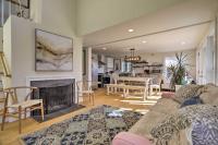 B&B South Kingstown - Rhode Island Retreat with Kayaks, Deck and Pond Access - Bed and Breakfast South Kingstown