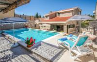 B&B Klek - Stunning Home In Klek With Outdoor Swimming Pool - Bed and Breakfast Klek