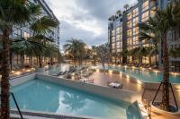Kamala Beach P15 Pool view Suite - B&B
