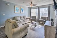 B&B Destin - Destin Apt with Pool Access in Indian Lake! - Bed and Breakfast Destin