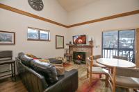 Mountainside Alpineview Condo: Nice Year-Round Location - B&B Masontown