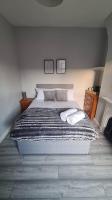 B&B Liverpool - Entire House Near City Centre with Parking Permit (3 bedrooms, Sleeps 8) - Bed and Breakfast Liverpool