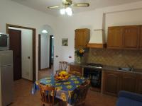 Appartamento con 2 Camere da Letto e Patio
