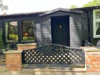 Spacious eco-energy timber barn in Chadbury - Bed and Breakfast