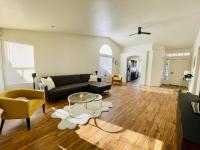 Glendale Gem with Pool & Office in Prime Location - B&B Glendale