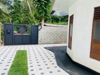 Shine villa Mirissa - B&B Mirissa