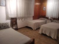 Vierbettzimmer mit Bad