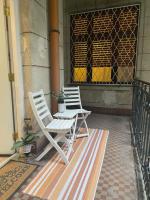 Jungle Story Apartment by Millenaris Park with Free Parking - Chambres d'hôtes Budapest