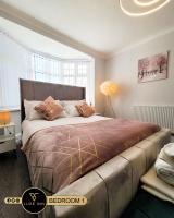B&B Birmingham - Large 5 BRH for Contractors,Families and Business free parking - Bed and Breakfast Birmingham