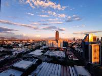 Beautiful Hi-rise, King size, HS Wi-Fi, pool, gym - Ferienwohnung Mexiko-Stadt