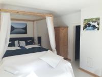 Luxury Suite with Lake View