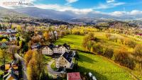 Wonder Home - Apartamenty w przyziemiu - cicha okolica - B&B Karpacz