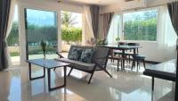 Conner Beachfront Villa 1