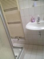 Zweibettzimmer mit Bad