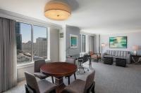 One-Bedroom Suite - Concierge Lounge Access