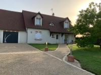 Piscine chauffée Villa mouettes de Loire - Bed and Breakfast Maslives