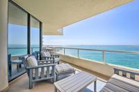 Gulf View Destin Condo with Resort Pool and Spa! - B&B