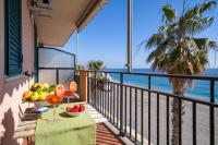Loft Balcone Sul Mare - B&B Letojanni