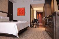 King Room - Disability Access Transfer Shower/Non-Smoking