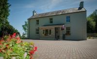 B&B Innishannon - Grey Gables Farmhouse B&B - Bed and Breakfast Innishannon