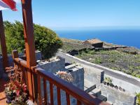 House the Viñas 2 With views of the sea, the mountains and the volcanoes - Chambres d'hôtes Fuencaliente de la Palma