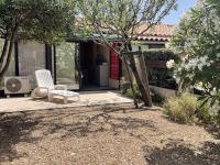 Pavillon Climatisé 2p avec Grande Terrasse à 1500m de la Plage, Jusqu'à 4 Pers - FR-1-229C-78 - Ferienwohnung
