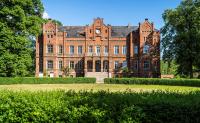 B&B Krakow am See - Schloss Alt Sammit - Bed and Breakfast Krakow am See