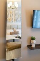 Kate's Luxury Apartment with Private Parking - Ferienwohnung