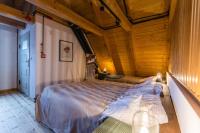 Mixed Dormitory Room