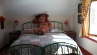 Zimmer mit Kingsize-Bett