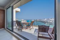 Sea View Apartment With Terrace In Central Marsaskala - Chambres d’hôtes Marsaskala
