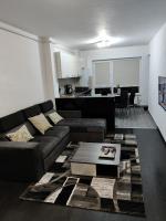 Avangarden Apartment - Ferienwohnung Kronstadt