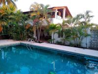 Lush Garden House near beaches with private pool. - B&B Puerto Escondido