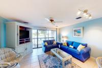Seascape Lakefront Villas 216 - B&B